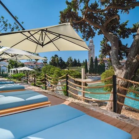 Bay Hvar Hotel