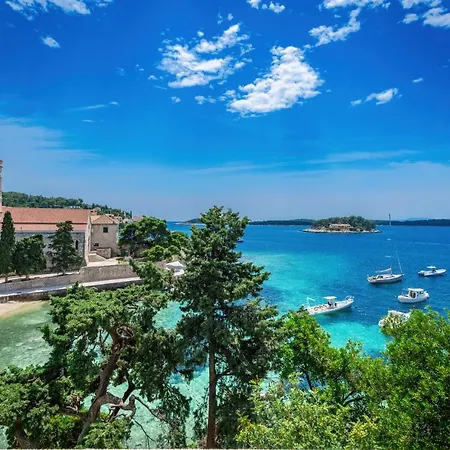 Bay Hvar 흐바르